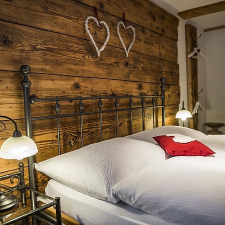 B3 Boutique-Bed&Breakfast Gsteigwiler Buitenkant foto