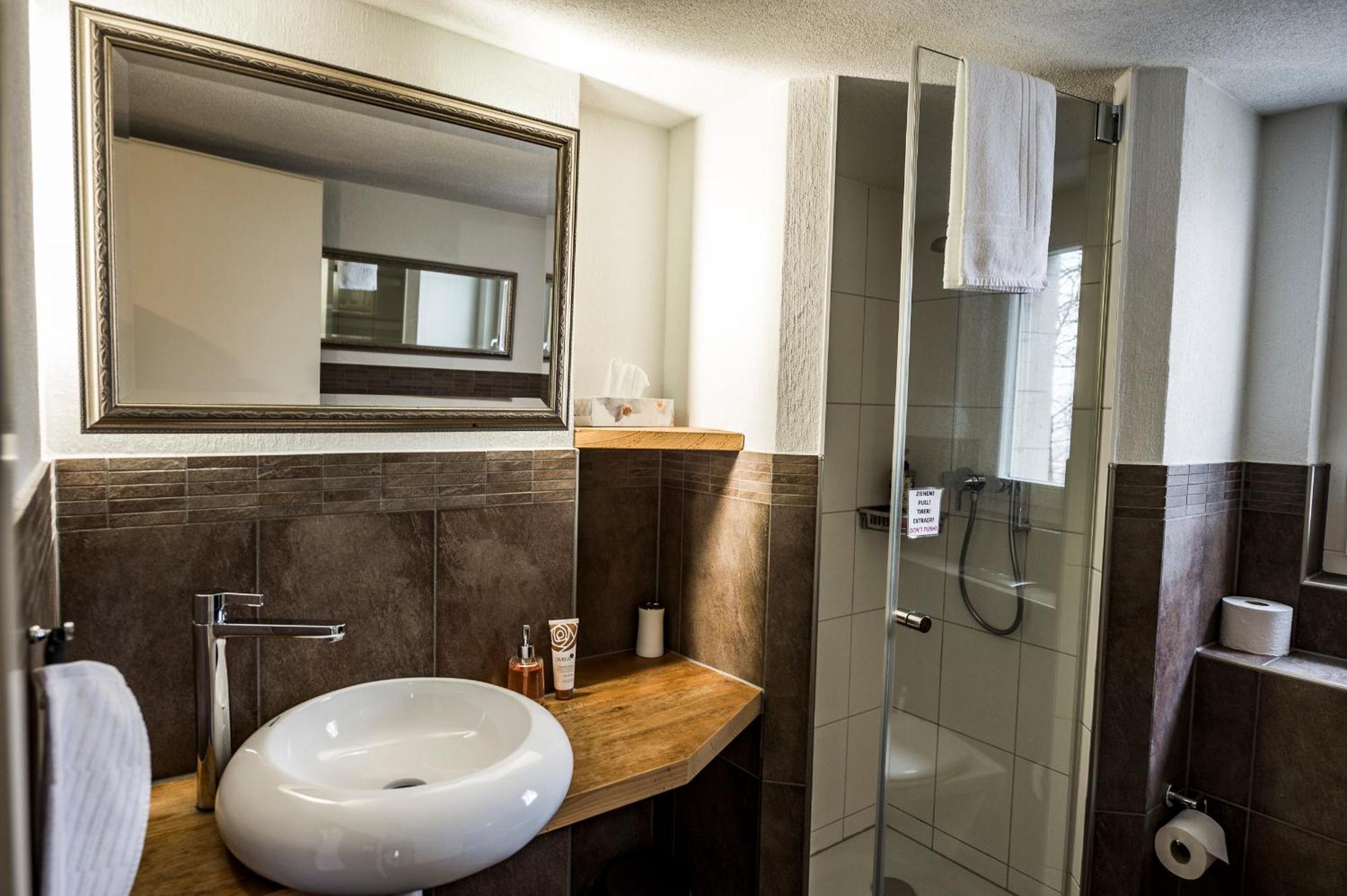 B3 Boutique-Bed&Breakfast Gsteigwiler Buitenkant foto