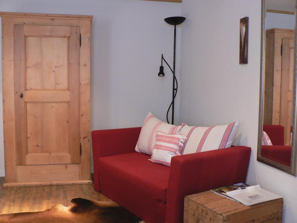 B3 Boutique-Bed&Breakfast Gsteigwiler Buitenkant foto