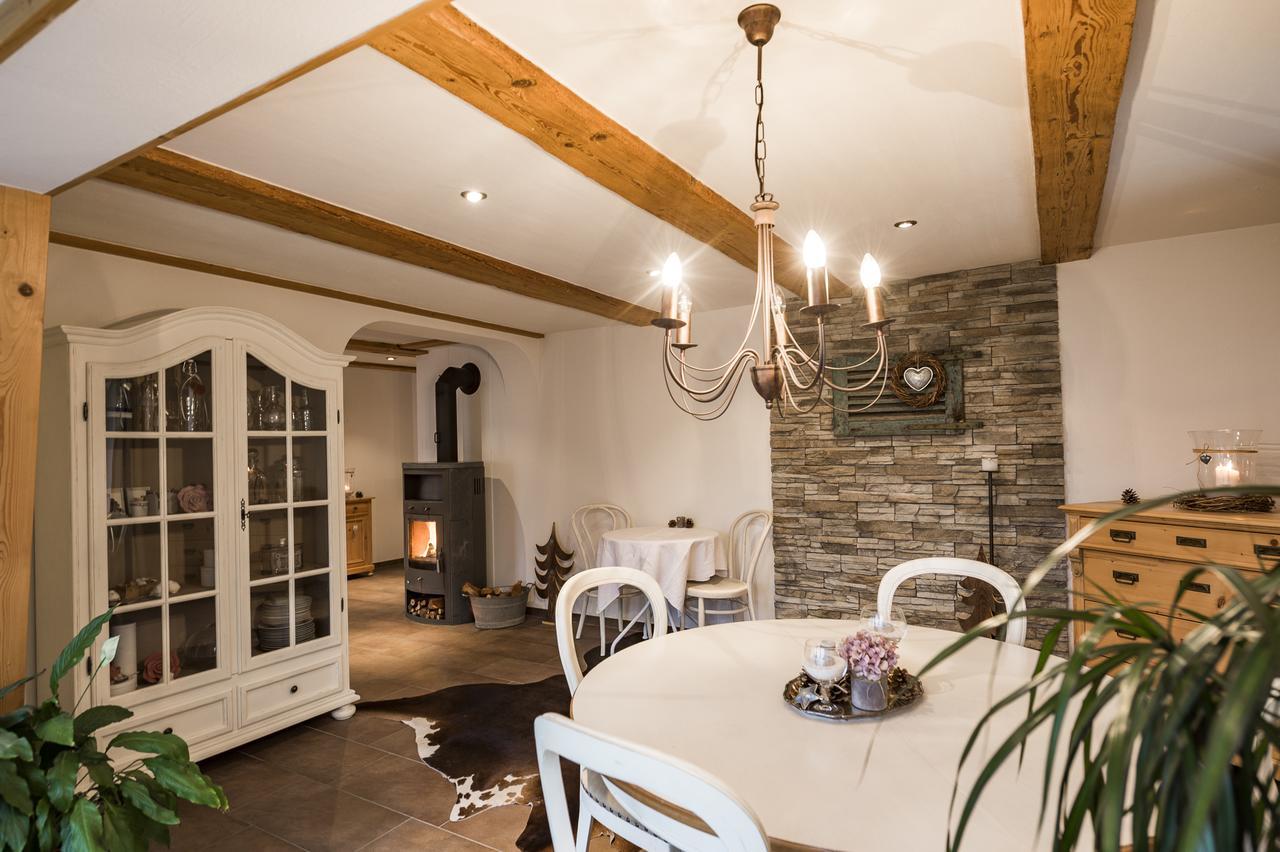 B3 Boutique-Bed&Breakfast Gsteigwiler Buitenkant foto