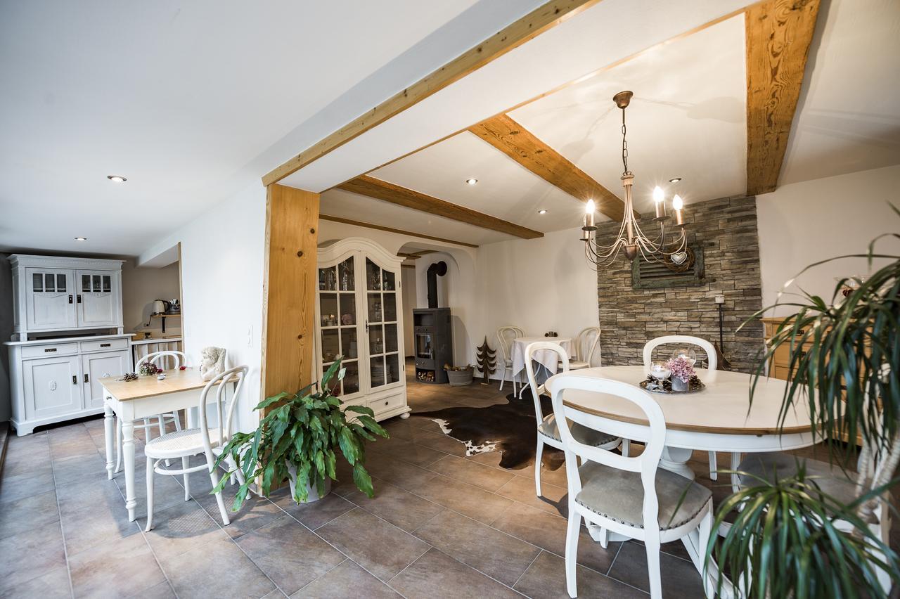 B3 Boutique-Bed&Breakfast Gsteigwiler Buitenkant foto