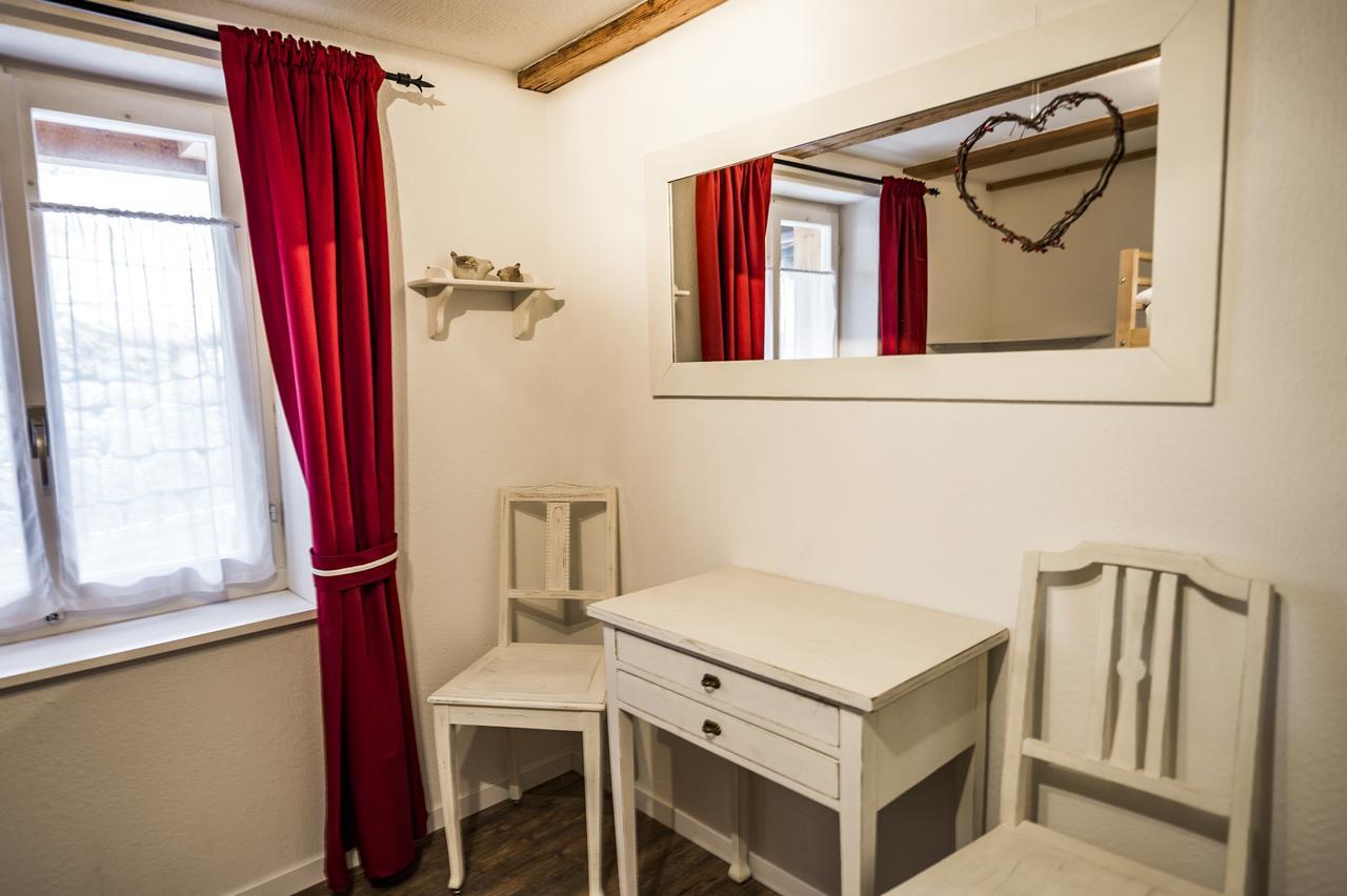 B3 Boutique-Bed&Breakfast Gsteigwiler Buitenkant foto
